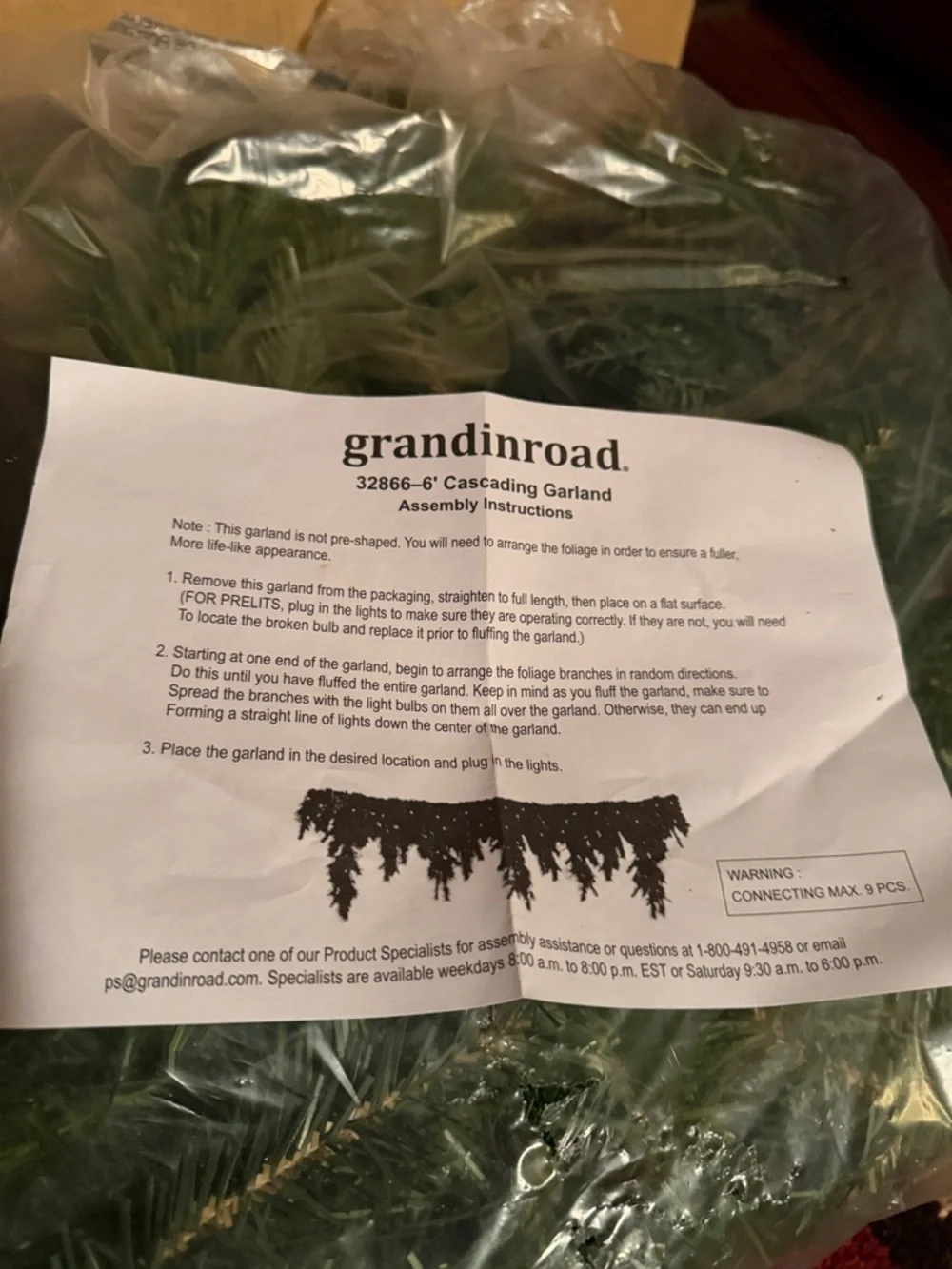 Grandinroad 6’ Cascading Lit Garland BNIB